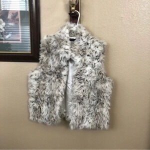 valerie stevens faux fur vest size large